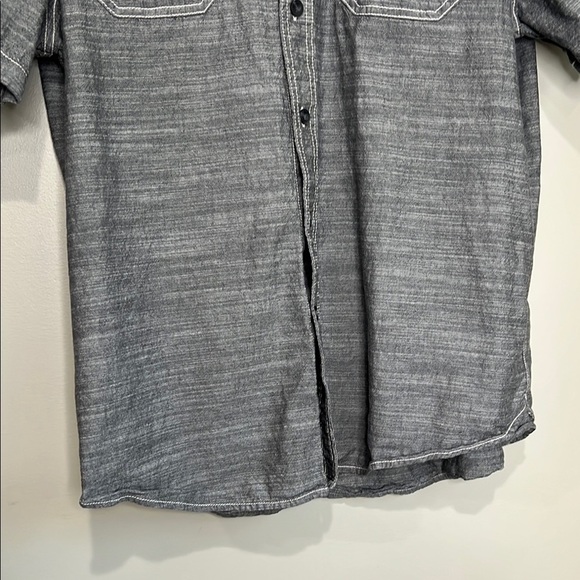 Woolrich Gray Casual Button Down Shirt with Collared Neckline Mens Large - Picture 4 of 7